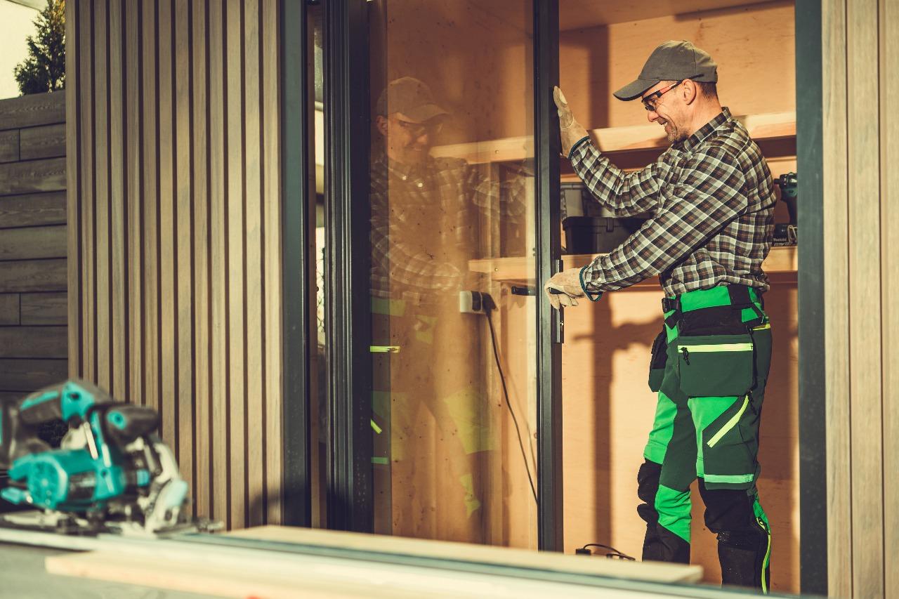 Sliding door repair in Manalapan FL